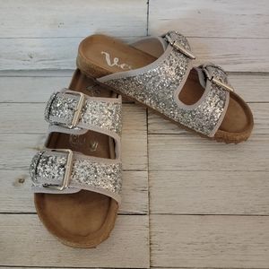 40% OFF SALE-GYPSY JAZZ/VERY G- PAULA SILVER GLITTER SLIDES
